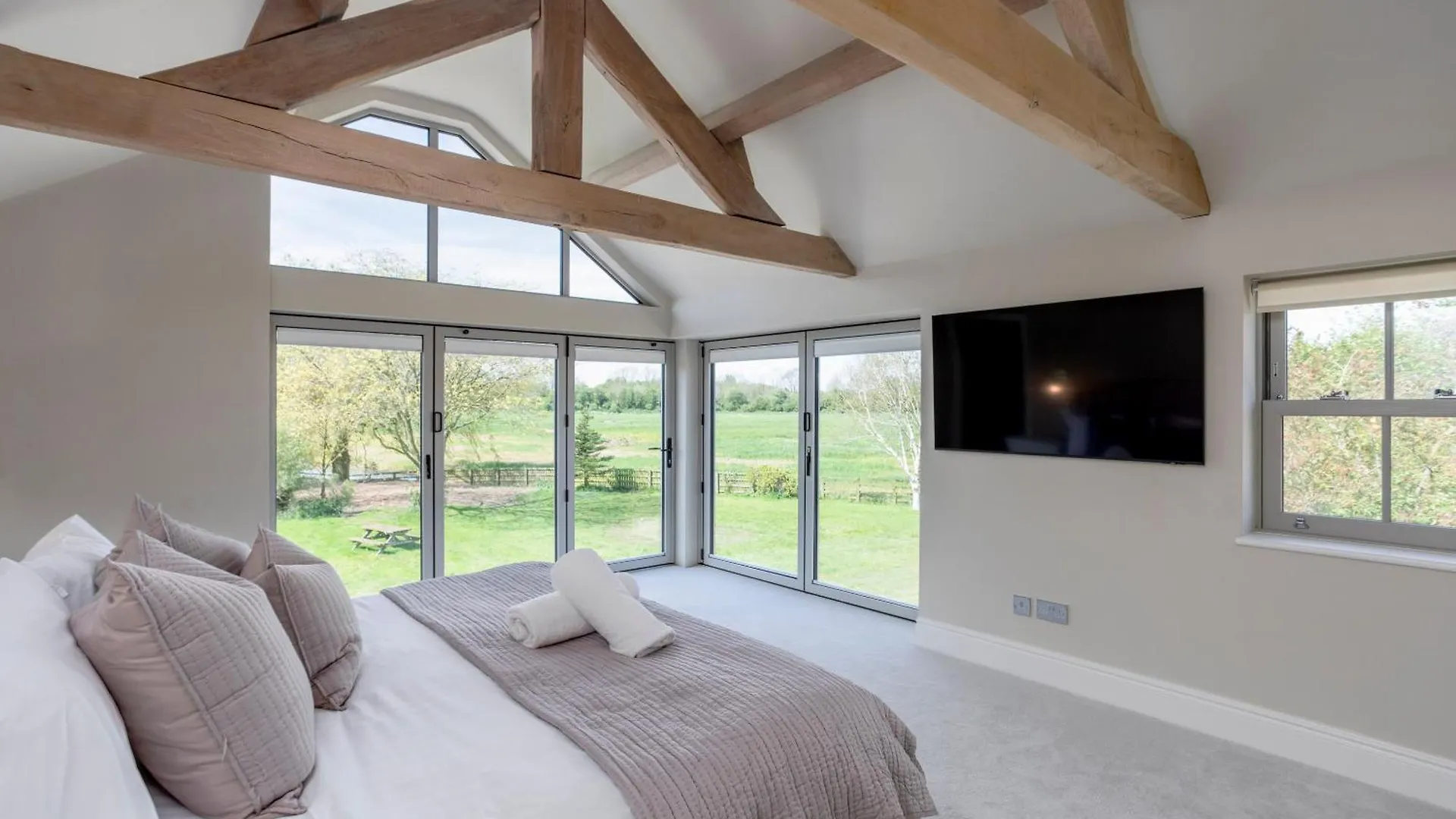 Kist Accommodates Presents Glen View Retreat 里彭 度假居