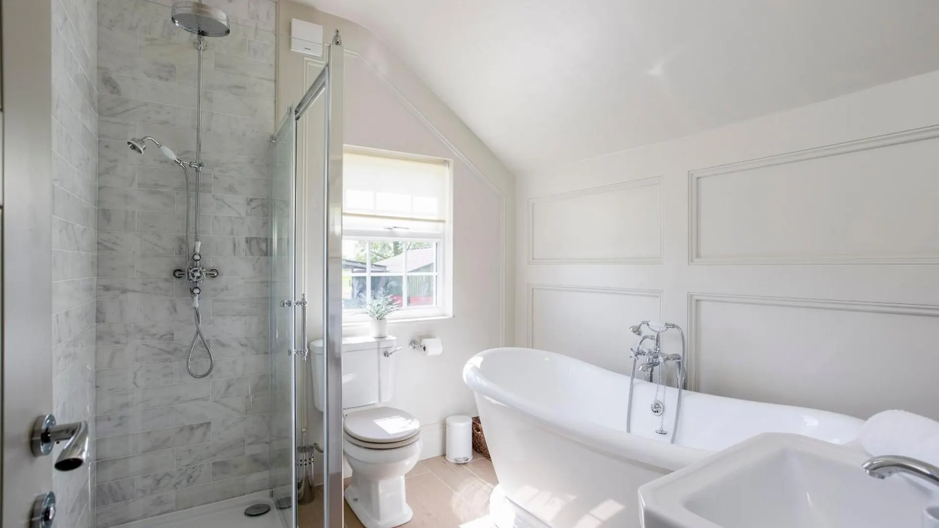 Kist Accommodates Presents Glen View Retreat 里彭